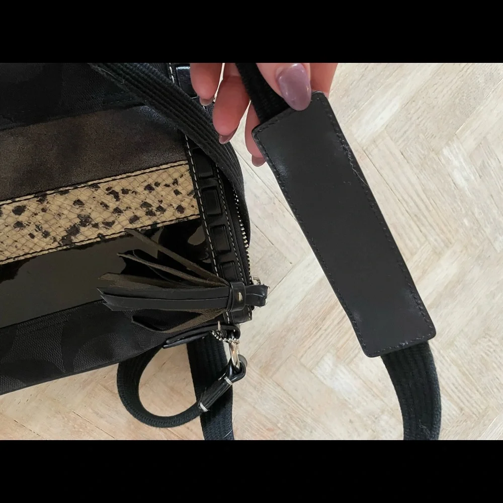 Coach Cross Body Signature Mix-material Purse - Picture 8 of 8